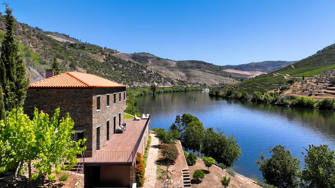 Casa do Rolapipas – luxury villa in Douro, Portugal – image 2