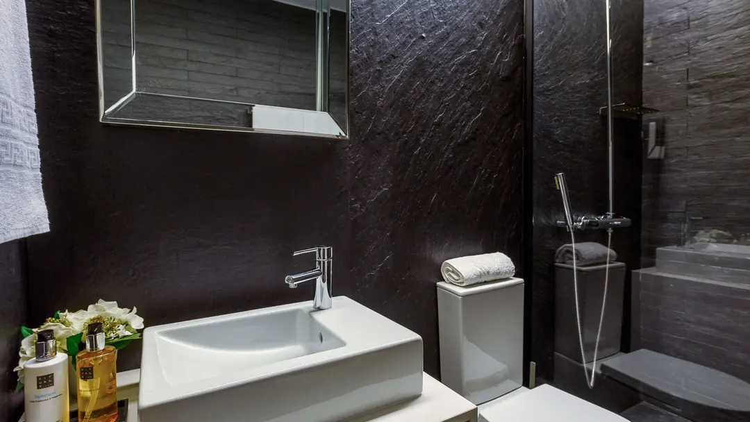 Casa do Rolapipas – luxury villa in Douro, Portugal – image 14