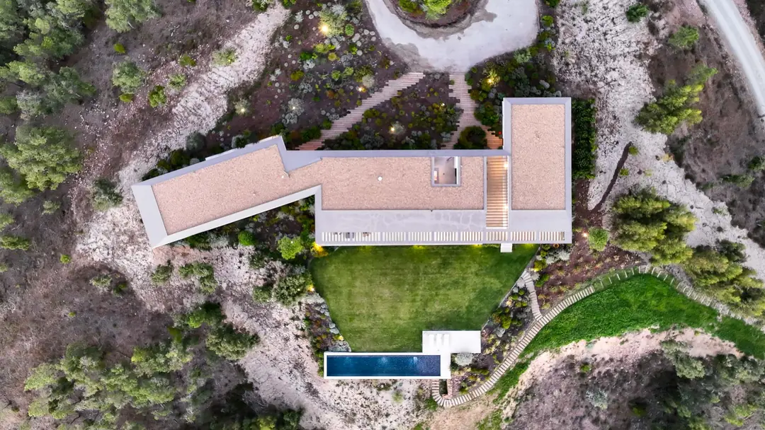 Serras – luxury villa in Alentejo, Portugal – image 2
