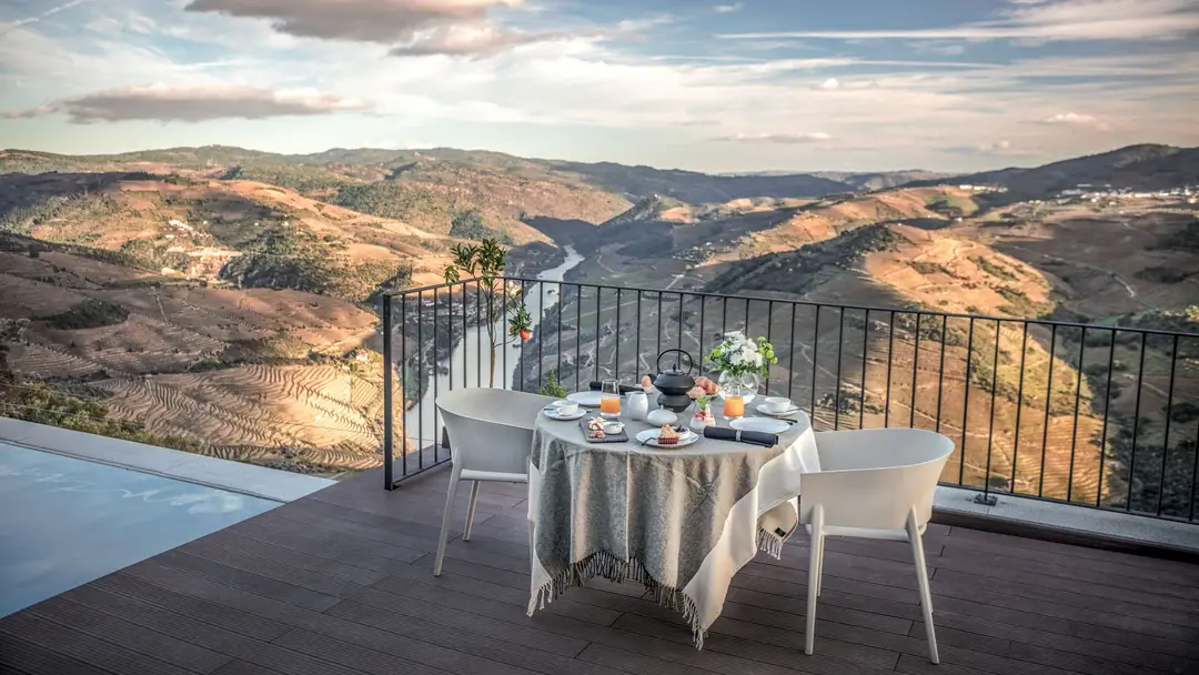 Encostas da Baronesa – luxury villa in Douro, Portugal – image 4