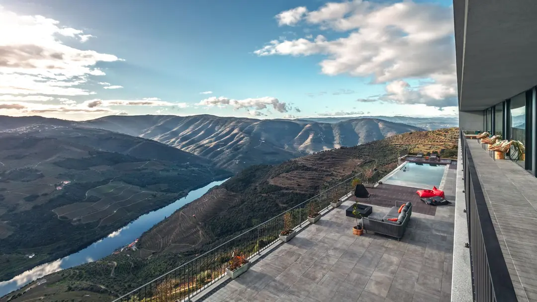 Encostas da Baronesa – luxury villa in Douro, Portugal – image 5